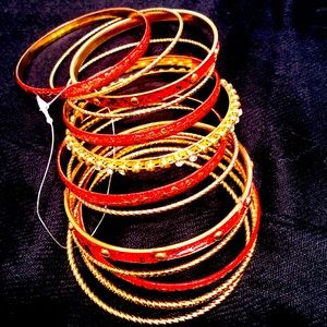 Set of 13 bangles